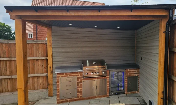 oak frame building extension for outdoor kitchen