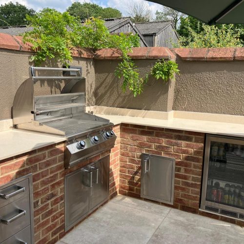 Outdoor Kitchen
